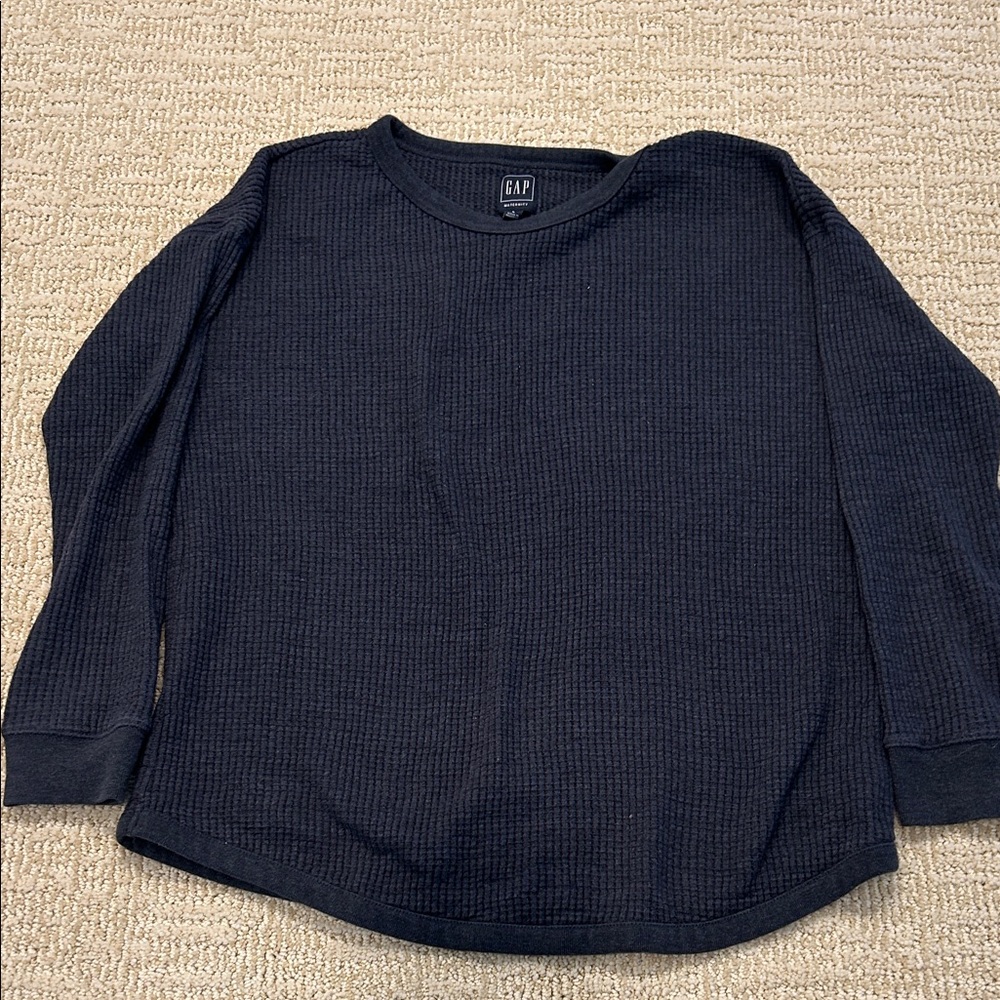 EUC GAP Charcoal Grey Waffle Knit Long Sleeve Top- size Large Maternity